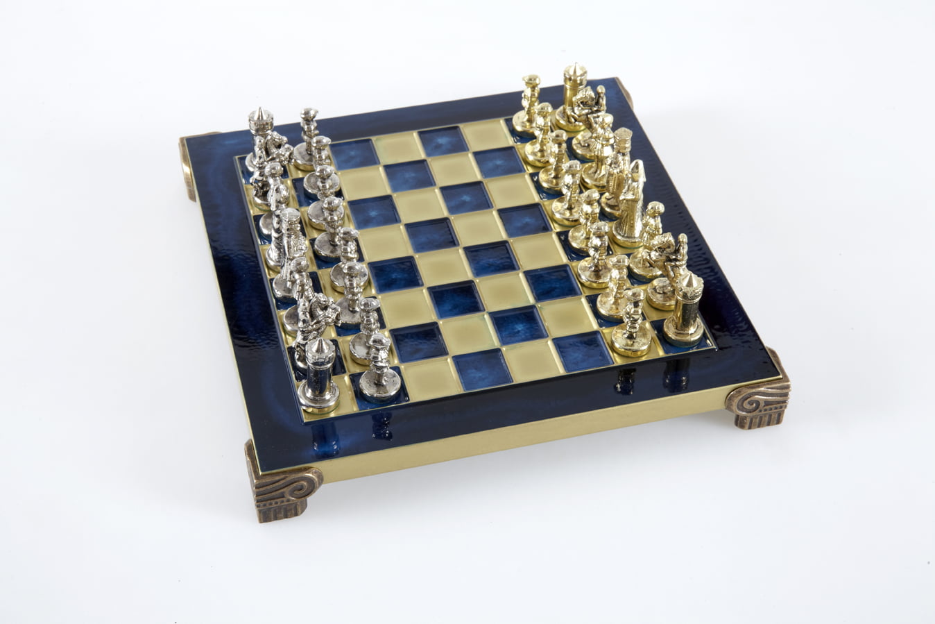 Pequeno Jogo de Xadrez Bizantino com Peças em Metal Dourado e Prateado, Tabuleiro em Metal e Caixa de Arrumação - Image 40