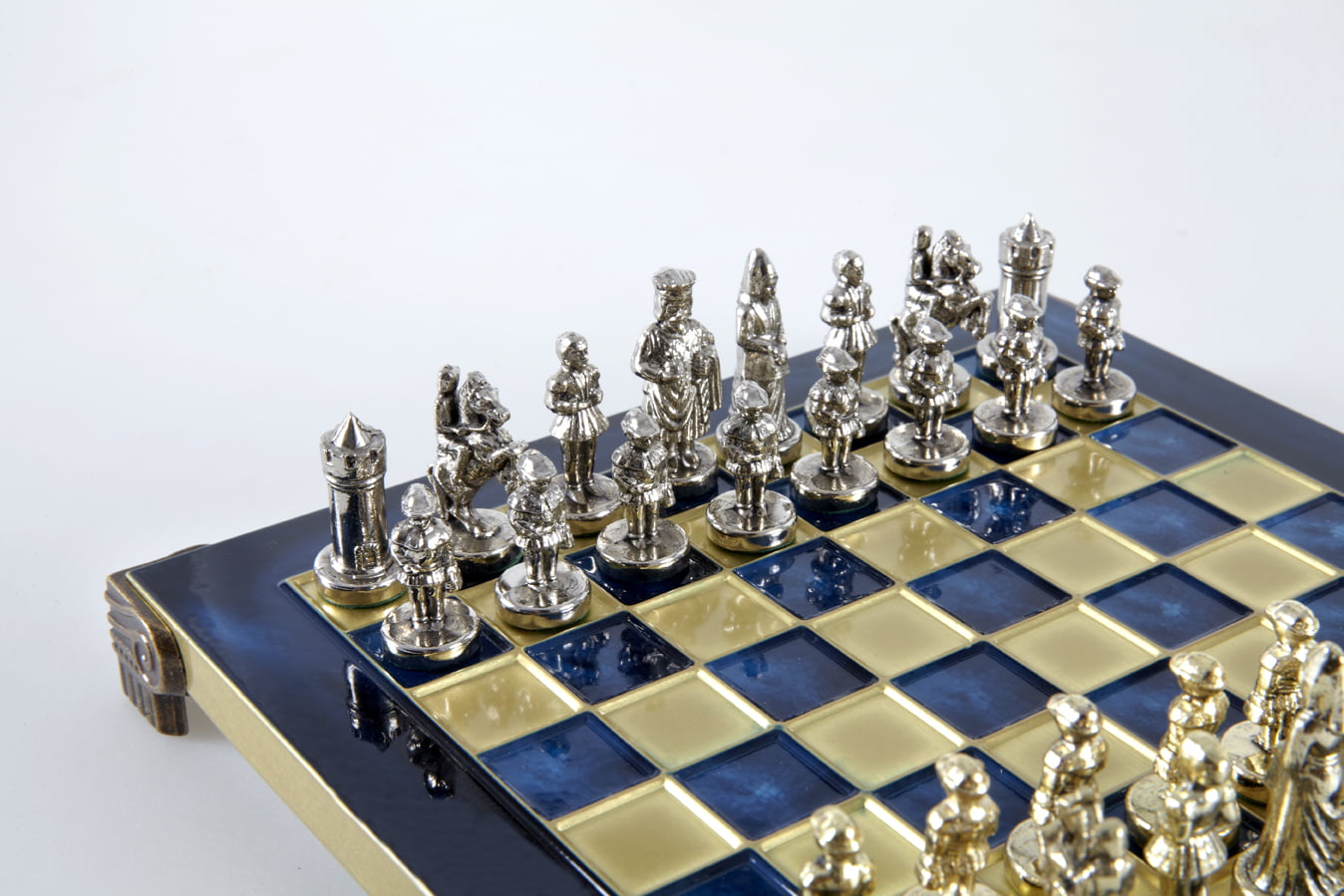 Pequeno Jogo de Xadrez Bizantino com Peças em Metal Dourado e Prateado, Tabuleiro em Metal e Caixa de Arrumação - Image 41