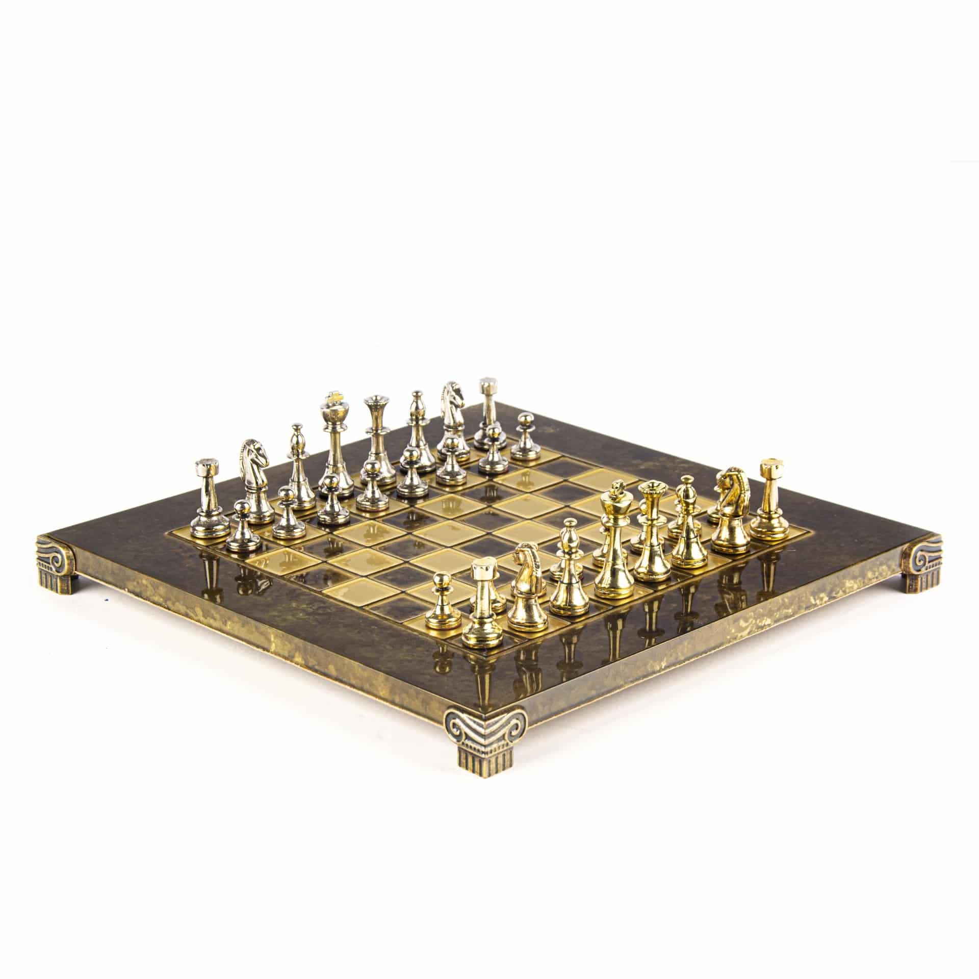 Pequeno Jogo de Xadrez Staunton em Metal Prateado e Dourado com Tabuleiro sobre Pé em Metal e Caixa de Arrumação - Image 5