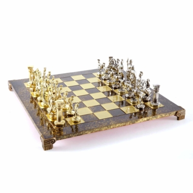 Alternative view of Jogo de Xadrez Completo Período Greco-Romano Prateado e Dourado