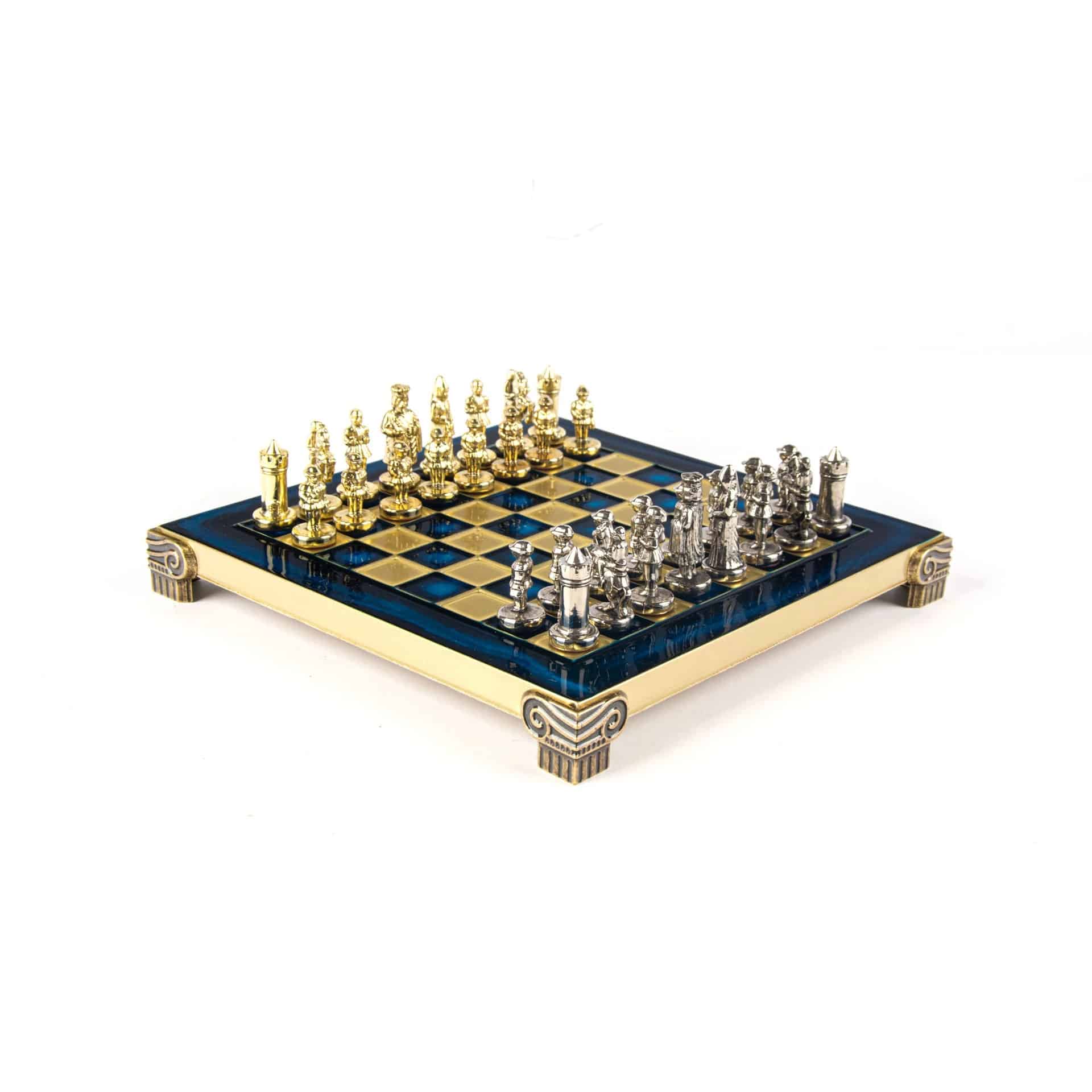 Pequeno Jogo de Xadrez Bizantino com Peças em Metal Dourado e Prateado, Tabuleiro em Metal e Caixa de Arrumação - Image 31