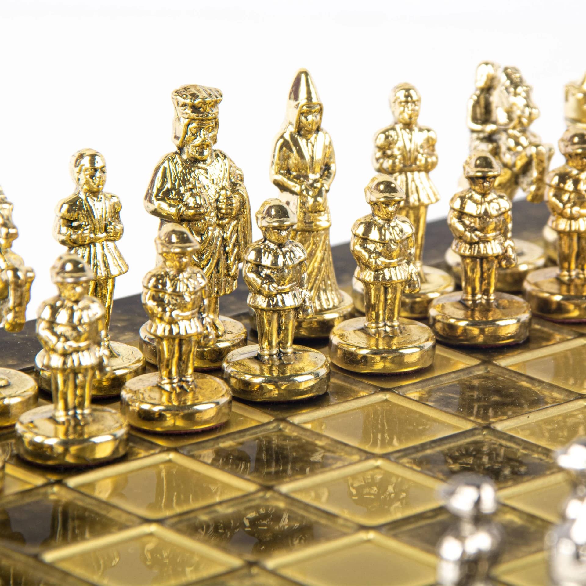 Pequeno Jogo de Xadrez Bizantino com Peças em Metal Dourado e Prateado, Tabuleiro em Metal e Caixa de Arrumação - Image 27