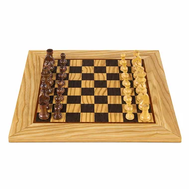 Jogo de xadrez completo em pau-rosa e buxo sobre tabuleiro de oliveira 40×40 cm