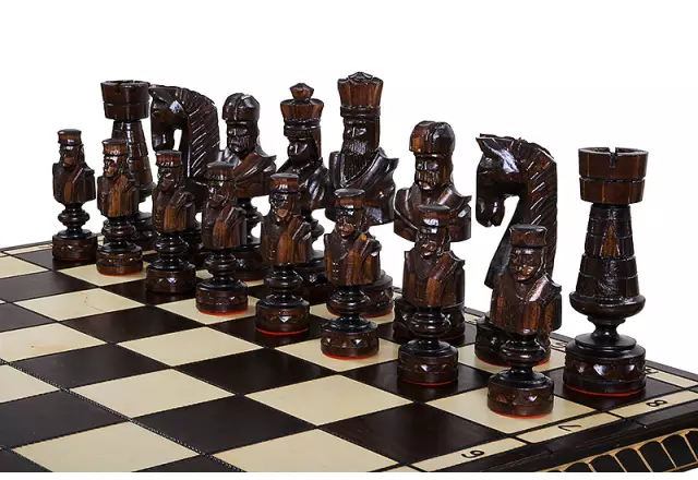 Jeu d’Echecs Geant en Bois "César" 85 x 85 cm avec Rangement