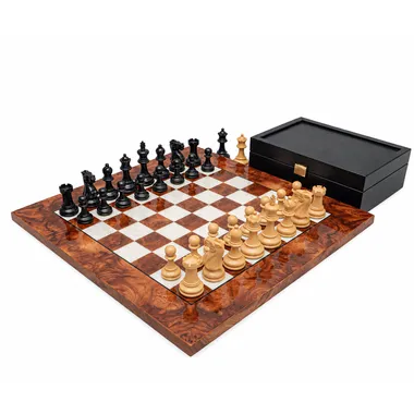 Jogo de Xadrez Luxe Highgrove Briarwood com peças Staunton alinhadas
