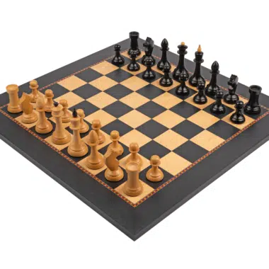 Jeu d'échecs officiel avec pièces en bois en position initiale - Le Palais Des Echecs