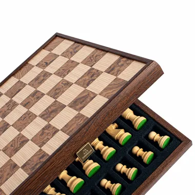 Caixa do jogo de xadrez Nogueira 40x40 cm com arrumação cuidada das peças - Le Palais Des Echecs