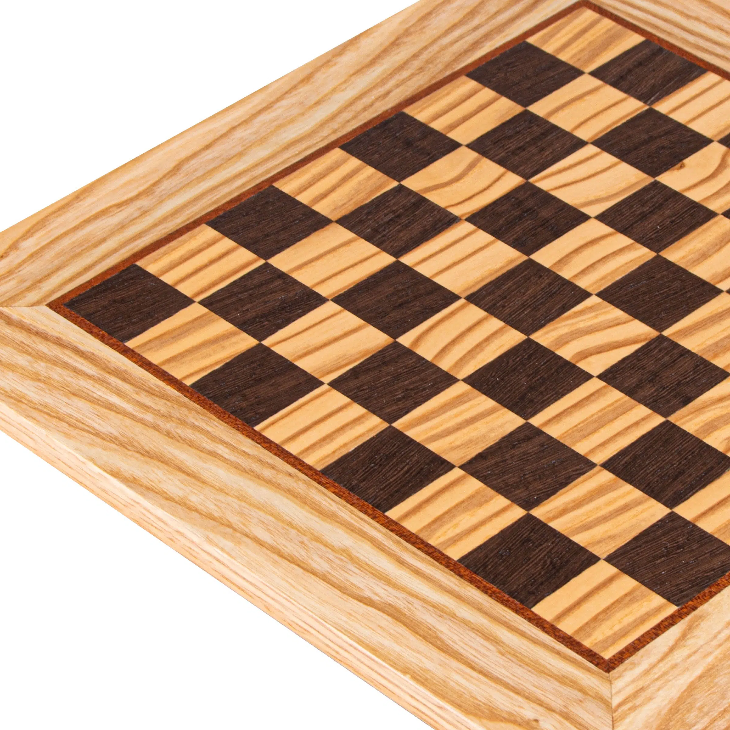 Détail du plateau d'Échecs en bois d'Olivier et Wengé, artisanat de qualité - Le Palais Des Echecs