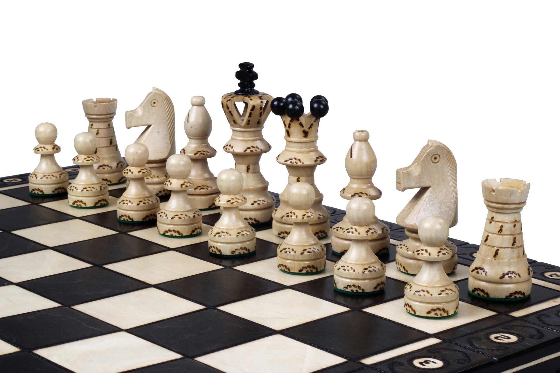 Jeu d'échecs avec pièces clairs sur plateau en bois classique - Le Palais Des Echecs